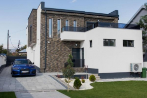Villa - All Seasons Residence
